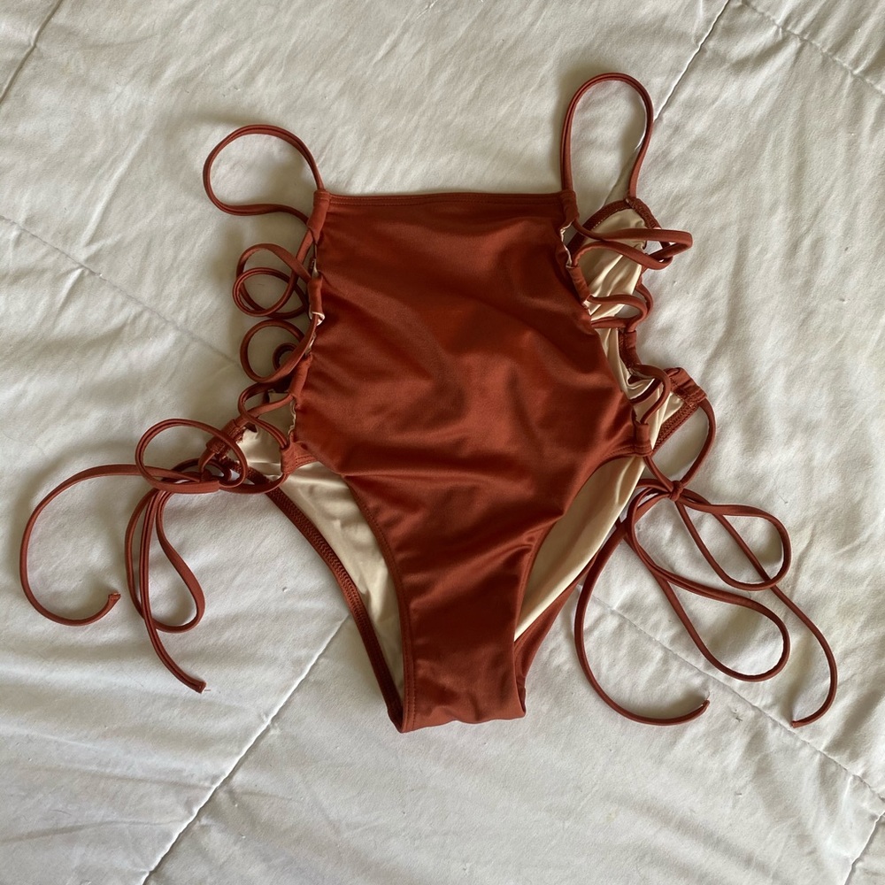 Hot As Hell Bikini Bottom - Rust